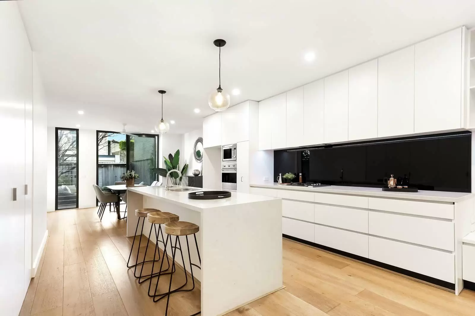 61 Boyce Street, Glebe Sold by Coopers Agency - image 3