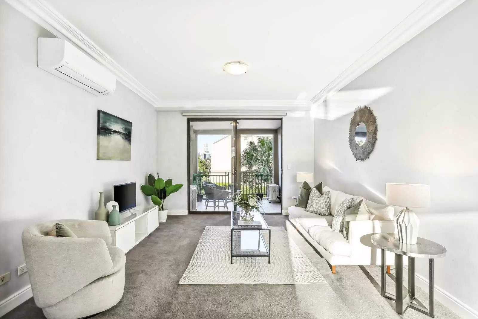 A8/1 Buchanan Street, Balmain Sold by Coopers Agency - image 2