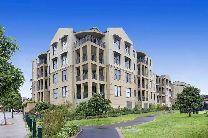 B3/1 Buchanan, Balmain Leased by Coopers Agency - image 1