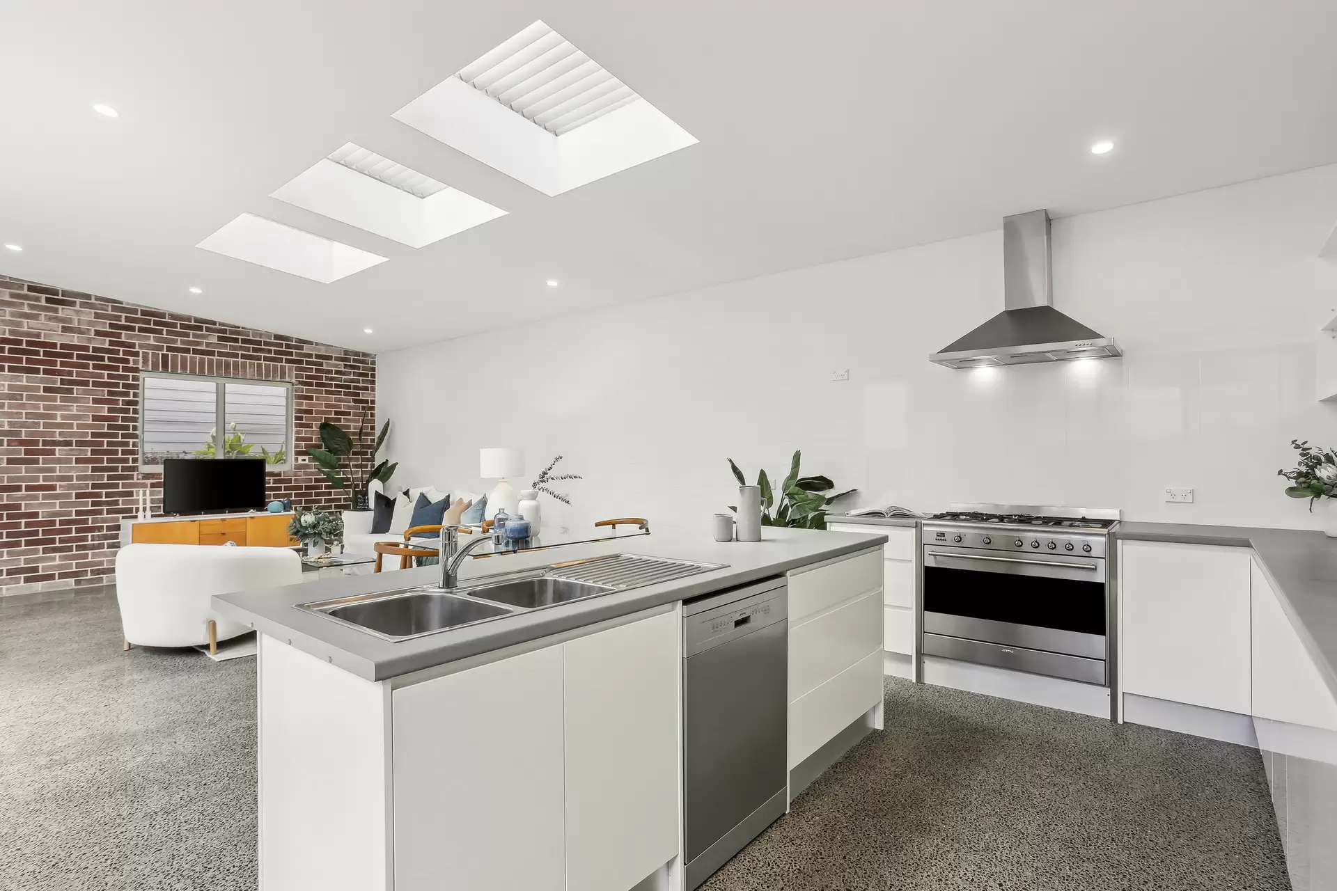 52 Smith Street, Balmain Sold by Coopers Agency - image 1