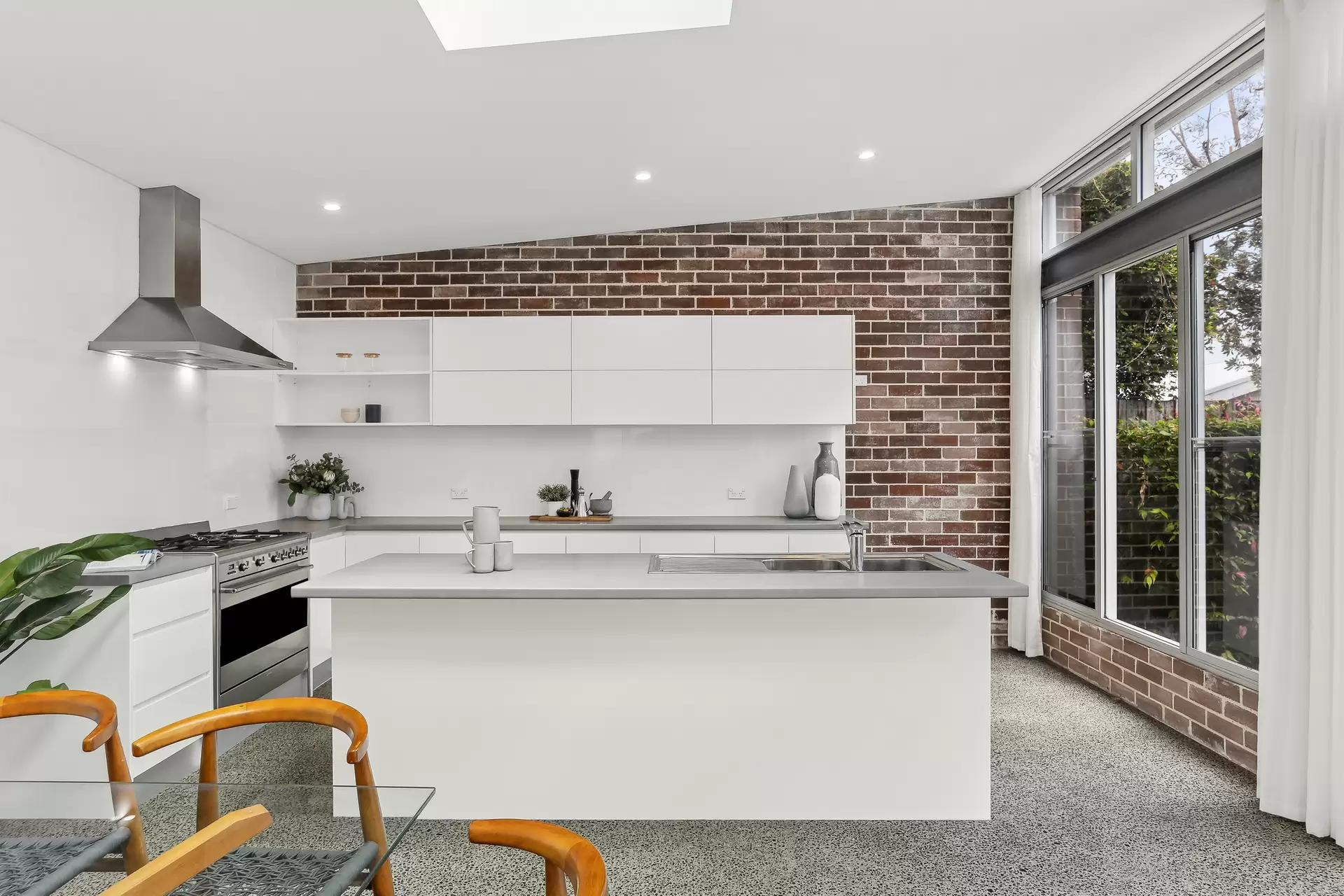 52 Smith Street, Balmain Sold by Coopers Agency - image 1