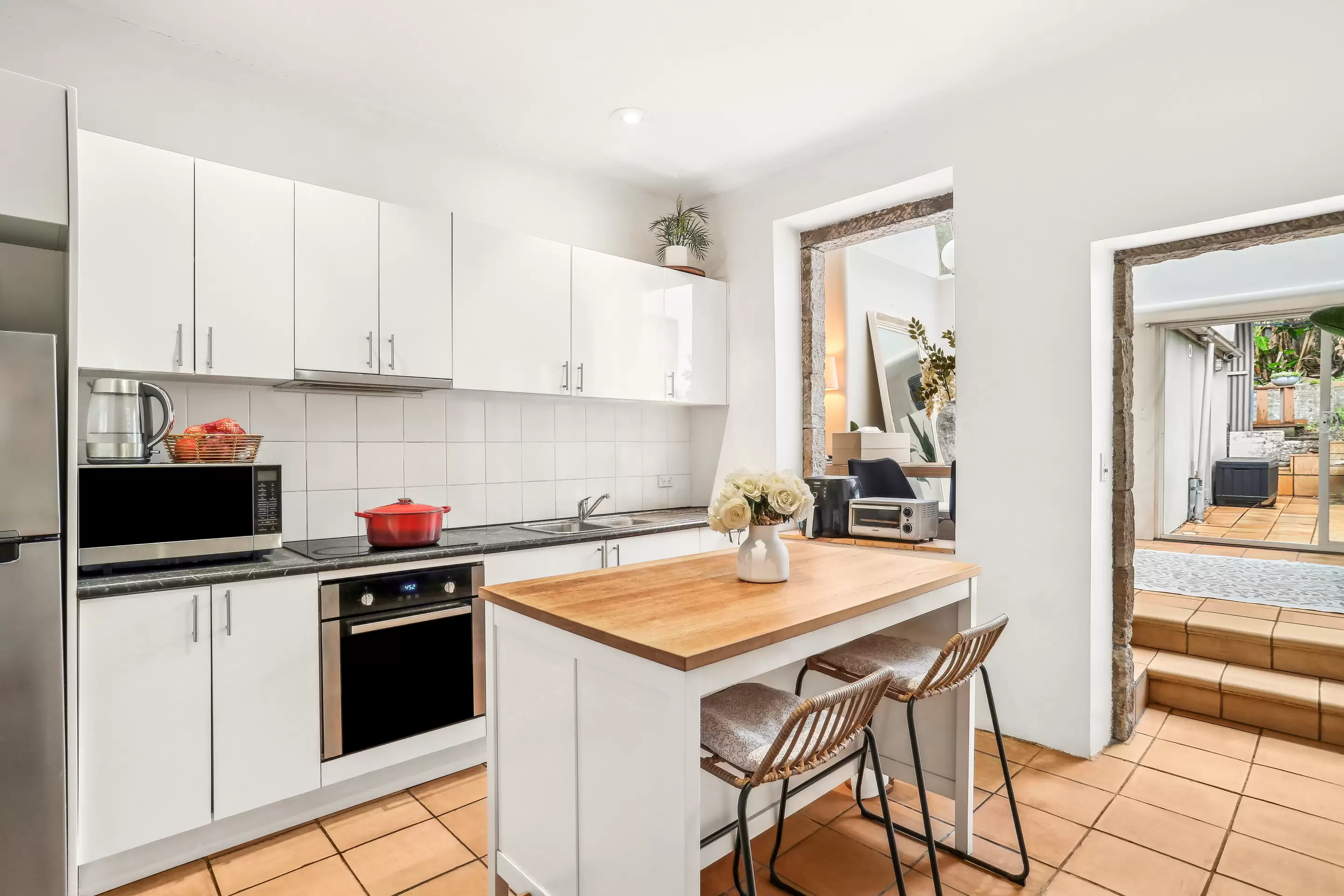 7 Graham Street, Rozelle Sold by Coopers Agency - image 4