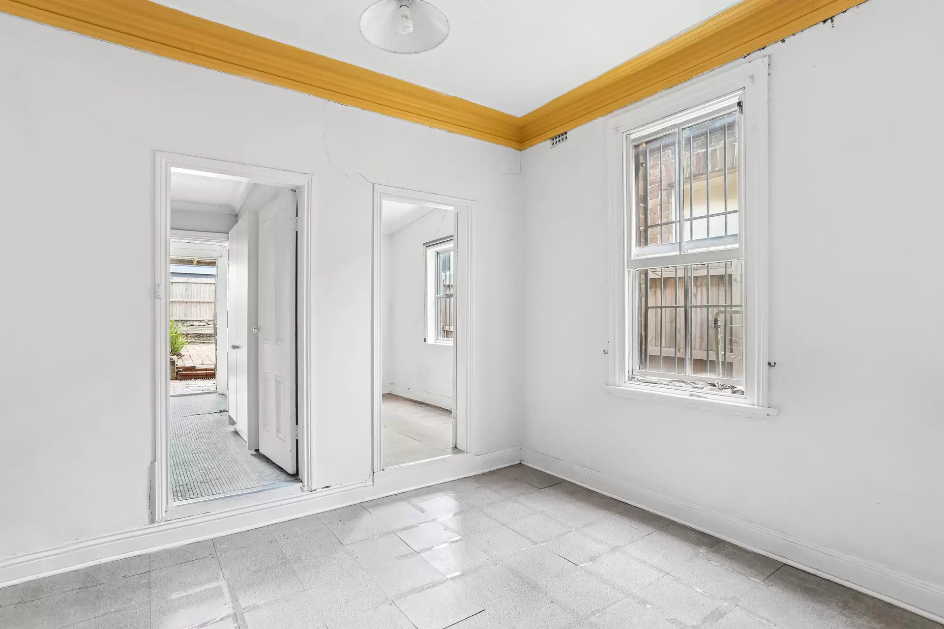 30 Clarendon Road, Stanmore Sold by Coopers Agency - image 1