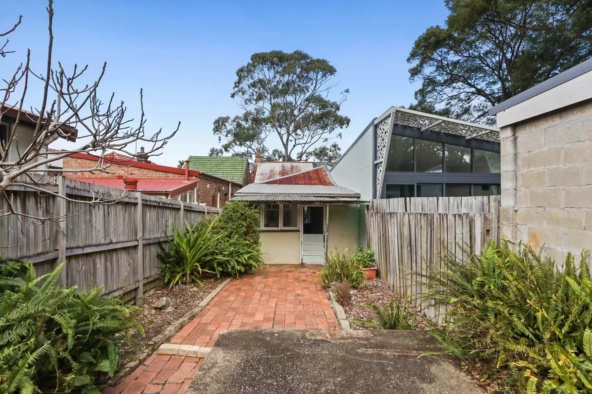 30 Clarendon Road, Stanmore Sold by Coopers Agency - image 1