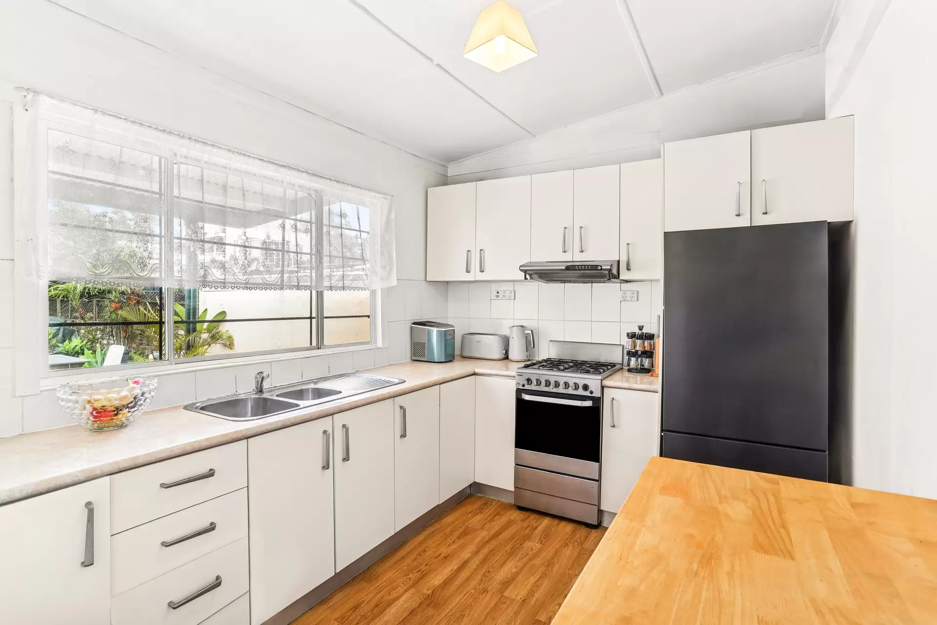10 Denison Street, Rozelle Sold by Coopers Agency - image 1