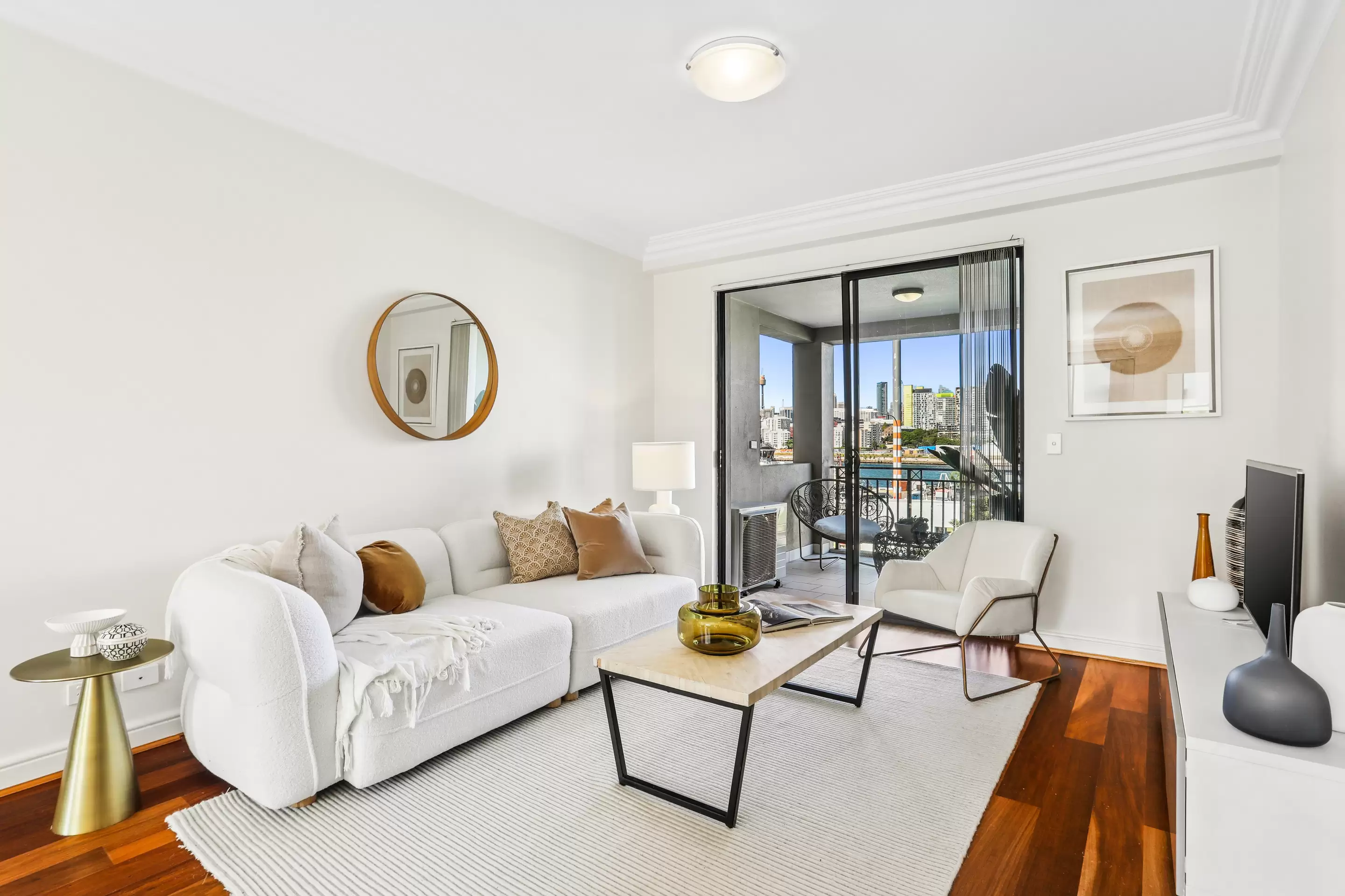 C15/1 Buchanan Street, Balmain Sold by Coopers Agency - image 2