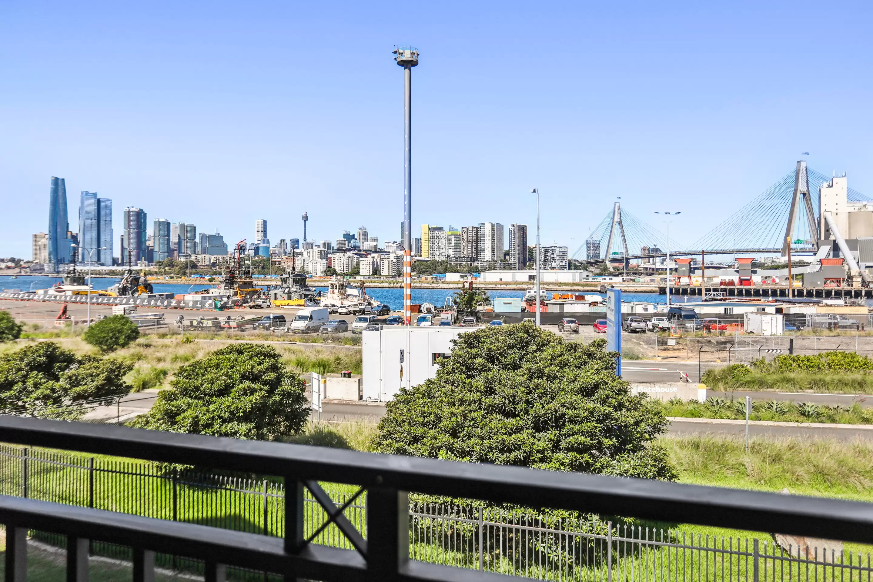 C15/1 Buchanan Street, Balmain Sold by Coopers Agency - image 9