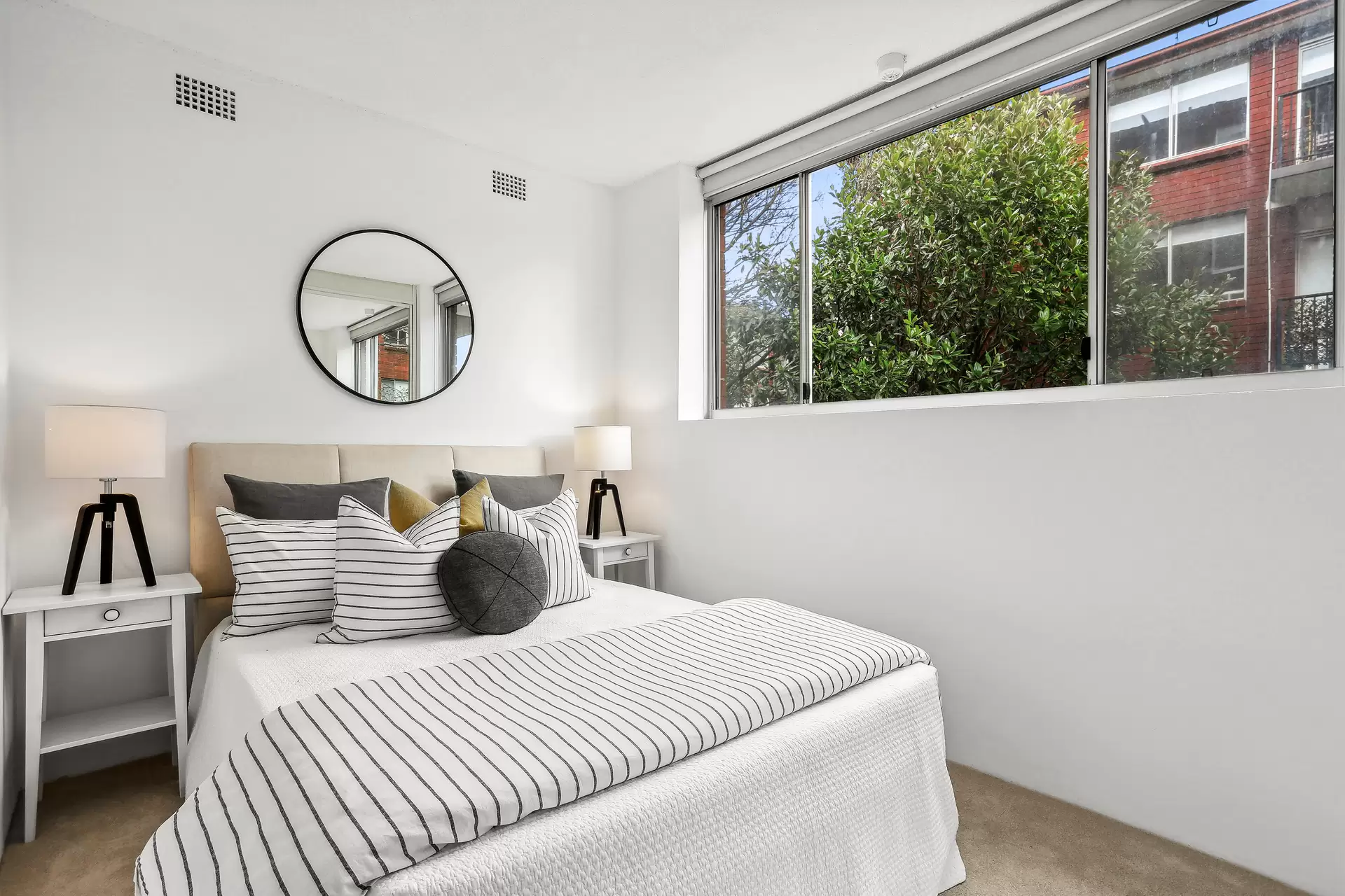 2/52 Hornsey Street, Rozelle Sold by Coopers Agency - image 1